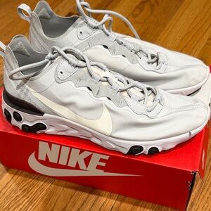 Nike Air Tailwind Light Gray Sneakers with White Accents